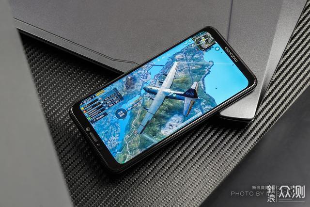 motorola p30上手评测：依然是熟悉的均衡体验风格