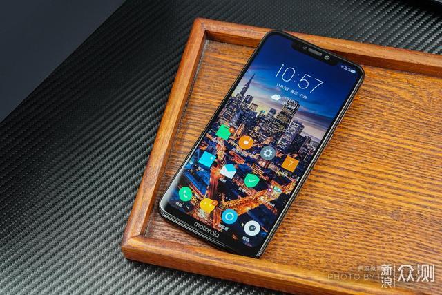 motorola p30上手评测：依然是熟悉的均衡体验风格