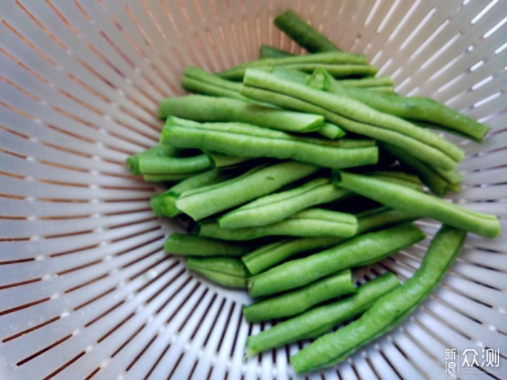 干煸茄子豆角，家常最好吃_新浪众测