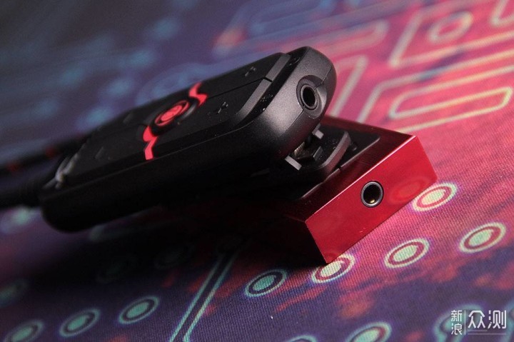 金士顿 HyperX AMP 7.1 USB声卡开箱体验_新浪众测