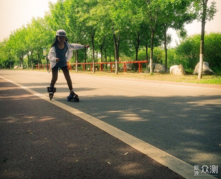 全家人都能玩的Cardiff Skate轮滑鞋_新浪众测