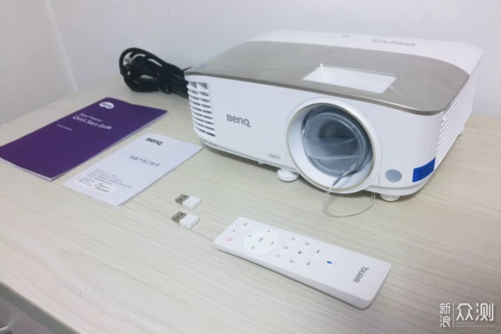 告诉你值不值，我的家庭投影选择—BenQ i707_新浪众测