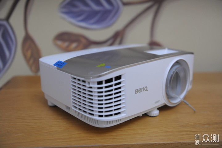 告诉你值不值，我的家庭投影选择—BenQ i707_新浪众测