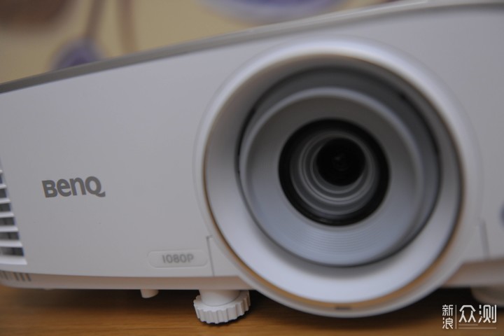 告诉你值不值，我的家庭投影选择—BenQ i707_新浪众测