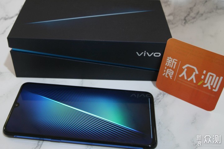 vivo iQOO手机：强悍而生的使命_新浪众测
