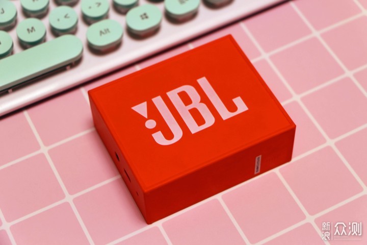 JBL Go 蓝牙小音箱·这块砖头是个什么名堂_新浪众测