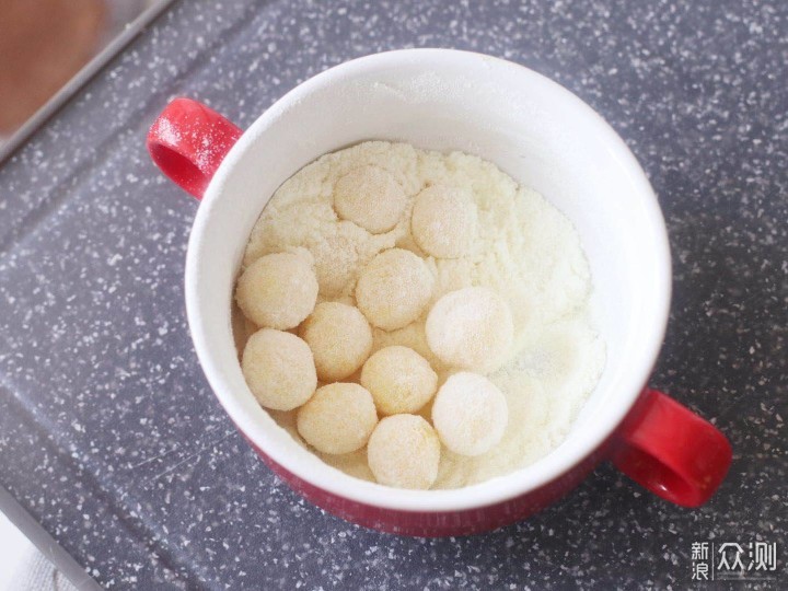 圆滚滚的小零食--芒果奶球_新浪众测