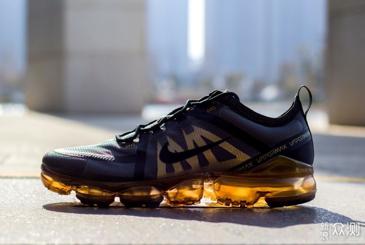 与初代同底的VaporMax 2019究竟提升了什么？_新浪众测