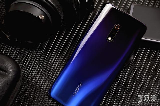 优缺点你都能接受吗？realme X开箱上手_新浪众测