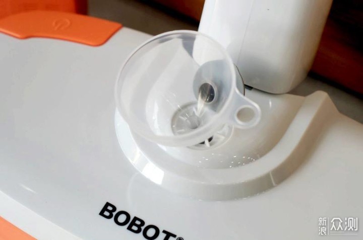 省时省力，清洁好帮手——BOBOT无线拖把测评_新浪众测