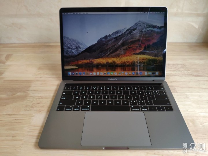 MacBook Pro（2018）开箱上手_新浪众测