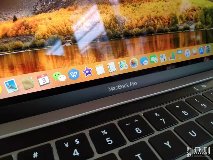 MacBook Pro（2018）开箱上手_新浪众测