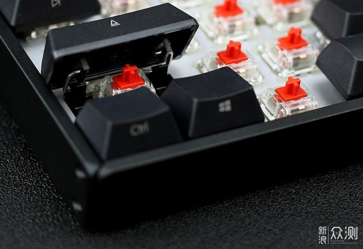 全功能紧凑型机械键盘—iQunix F96碳黑版体验_新浪众测