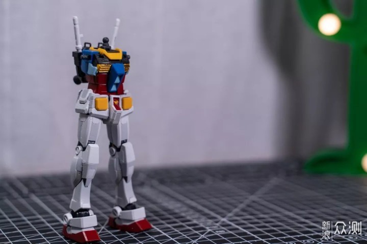 【轻体验】高达Rx-78-2快速上手_新浪众测