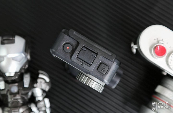 又是一个Vlog神器：DJI OSMO ACTION运动相机_新浪众测