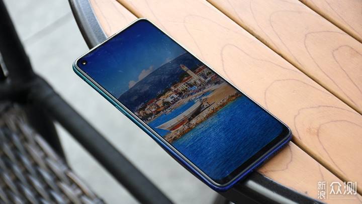 非线上品牌的转型思路：vivo Z5x体验报告_新浪众测