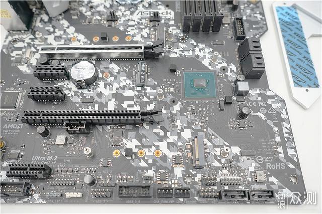 华擎钢铁传奇Z390+酷冷NR600、B240 ARGB装机_新浪众测