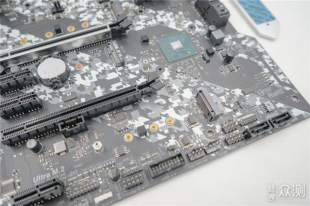 华擎钢铁传奇Z390+酷冷NR600、B240 ARGB装机_新浪众测