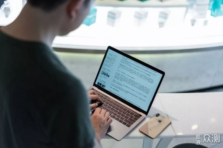 ​MacBook Pro 2019 13寸，很多人的第一台Mac_新浪众测