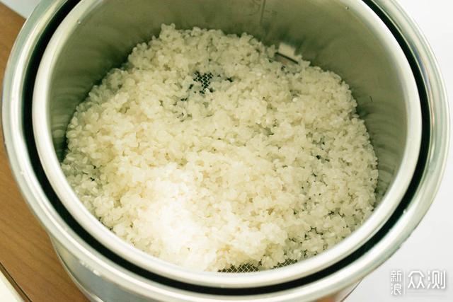 让糖尿病人也可以吃米饭的电饭煲，是否真的？_新浪众测