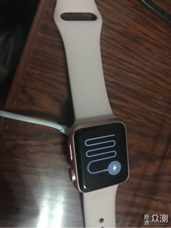 苹果手表Apple Watch 无法充电?速看解决办法_新浪众测