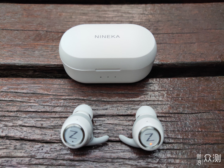 NINEKA N1S 耳机 ， 在夜色中慢慢苏醒的声音_新浪众测