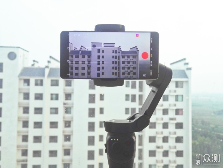 大疆OSMO手机云台3——手机实现花样视频拍摄_新浪众测