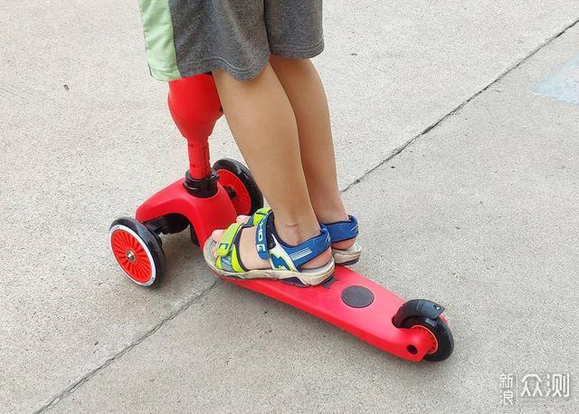 适合2岁-7岁孩子玩耍的童车-酷骑V2滑板车体验_新浪众测