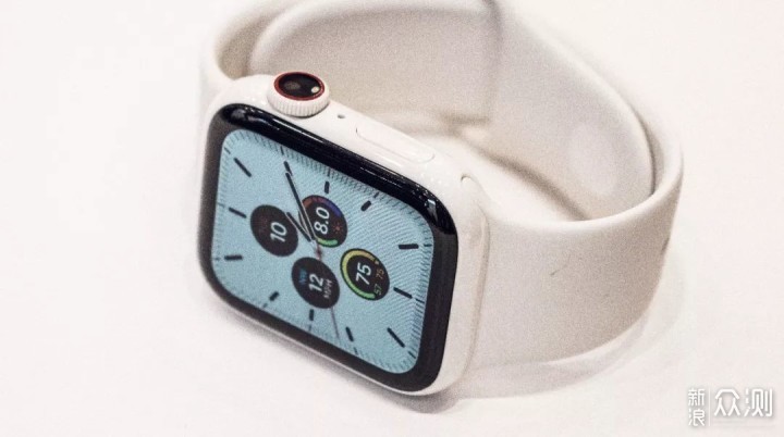 Apple Watch Series 5 值得买吗？_新浪众测