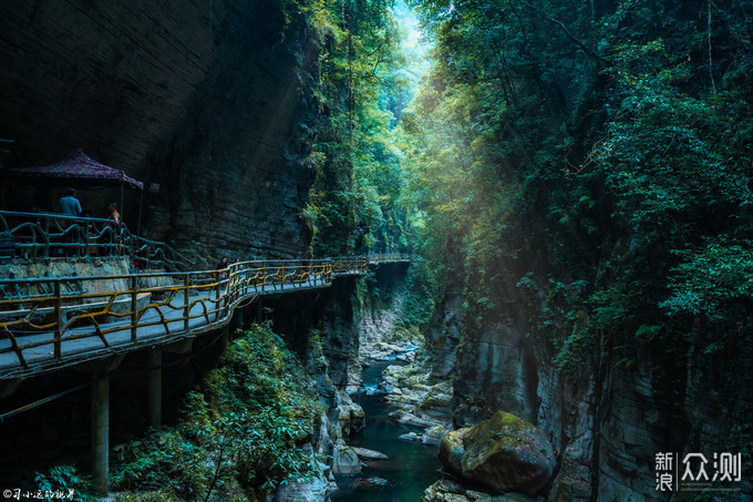 自驾旅拍恩施地心谷，美景美食和美人_新浪众测