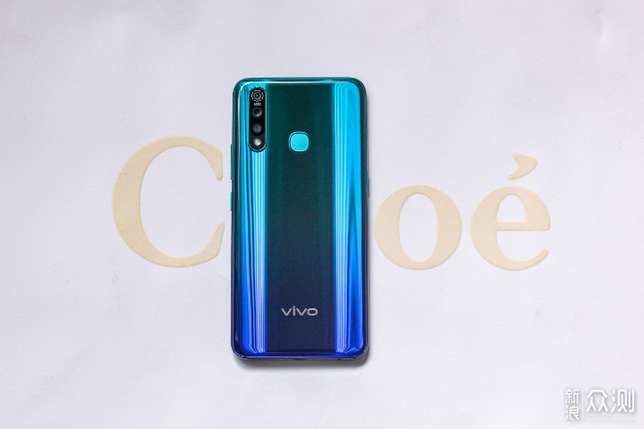 能打能拍最长久的vivo Z5x，找不出弱点的手机_新浪众测