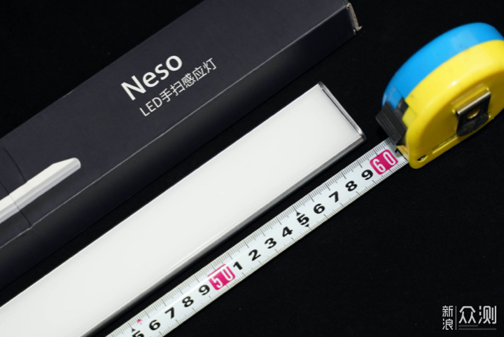 一款可以手势操作的灯-几光NESO柜底灯测评_新浪众测