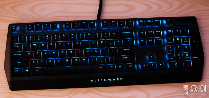 ALIENWARE全新家族初体验是情怀更是游戏利器_新浪众测