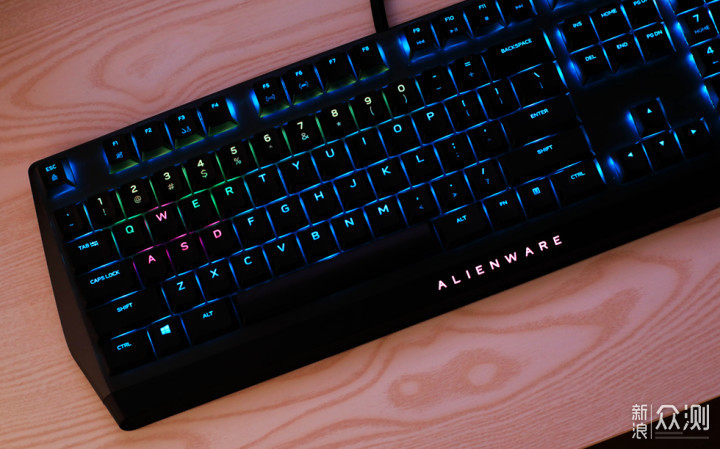 ALIENWARE全新家族初体验是情怀更是游戏利器_新浪众测