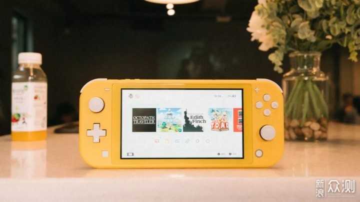 Switch Lite，第一眼就知道是我想要的游戏机_新浪众测