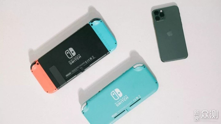 Switch Lite，第一眼就知道是我想要的游戏机_新浪众测