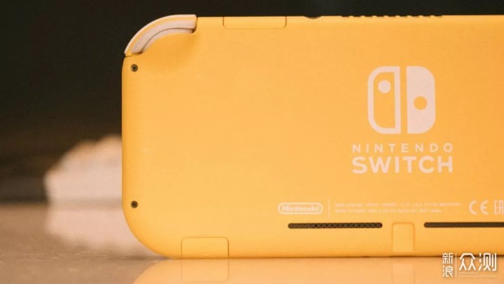 Switch Lite，第一眼就知道是我想要的游戏机_新浪众测