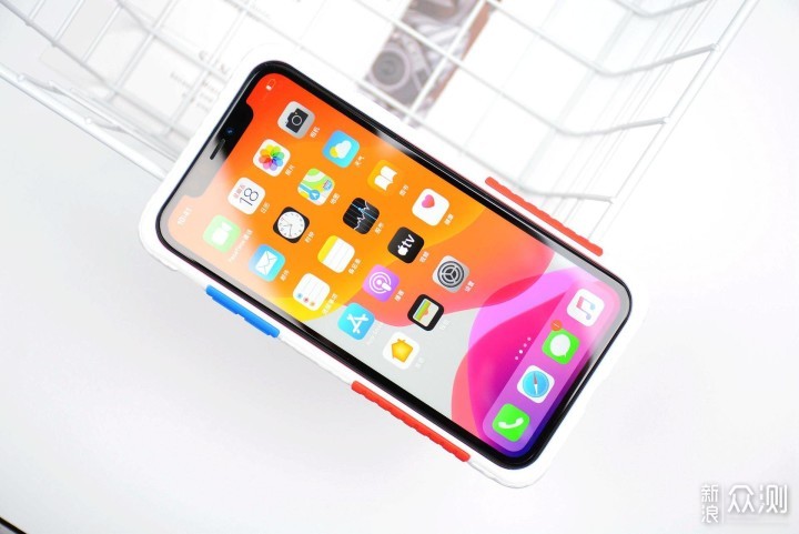 iPhone 11的十问十答：“真香机”值得入手吗_新浪众测