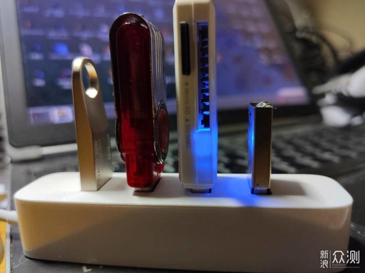 四口全开 超级能打 49元的小米USB3.0分线器_新浪众测