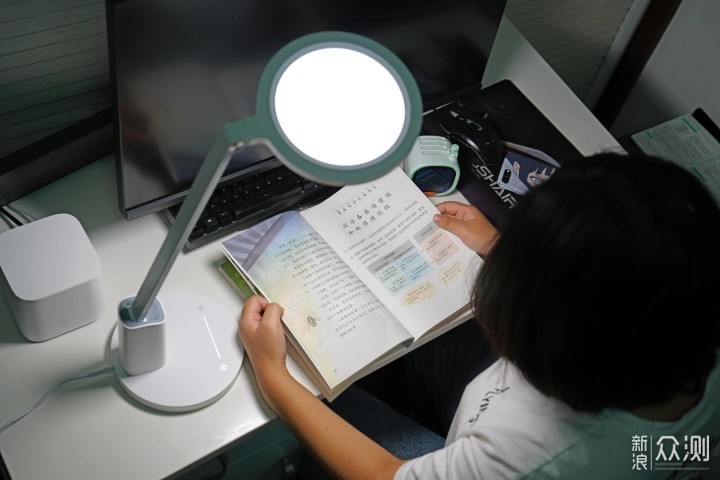科学实现阅读护眼，达伦立体光源LED护眼台灯_新浪众测