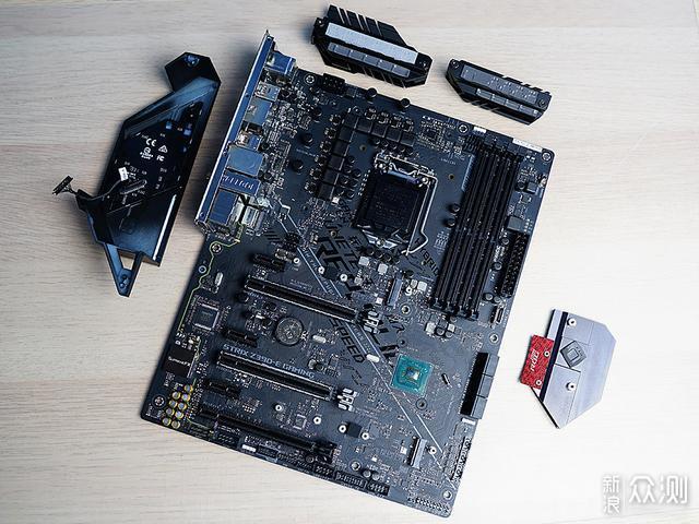 再来分享下ROG Strix Z390-E Gaming_新浪众测