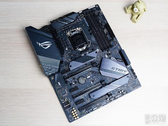 再来分享下ROG Strix Z390-E Gaming_新浪众测