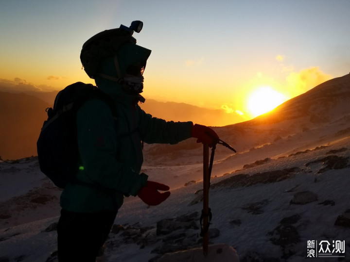 COROS高驰APEX PRO伴我哈巴雪山行_新浪众测