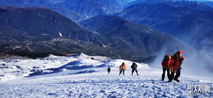 COROS高驰APEX PRO伴我哈巴雪山行_新浪众测