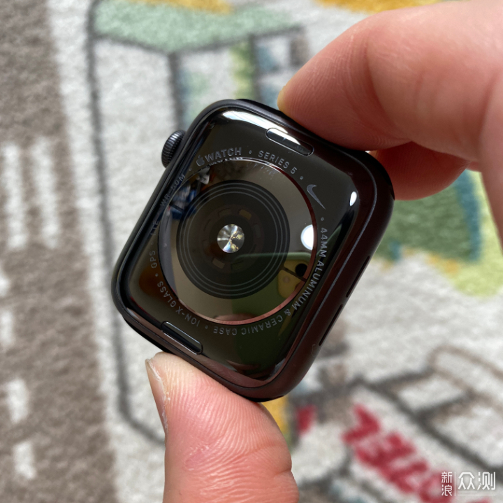 双十一来晒晒Apple Watch 5 Nike 44mm蜂窝版_新浪众测