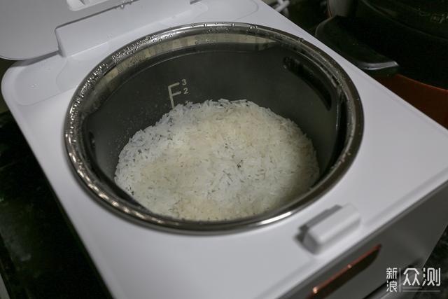 当然啦用水量就跟臻米脱糖电饭煲x2