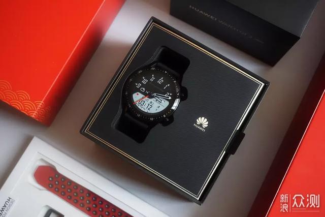 华为watch gt2手表的包装清单有:手表,充电线(type-c接口),充电座