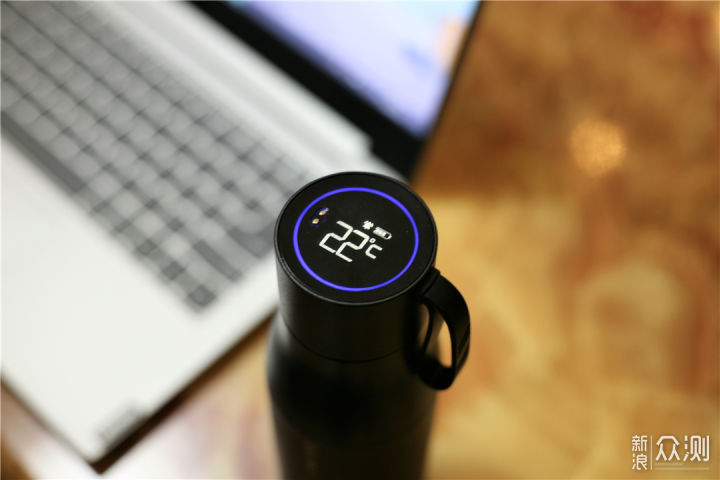 荣耀智能保温杯 秒测水质纯净度 实时水温显示