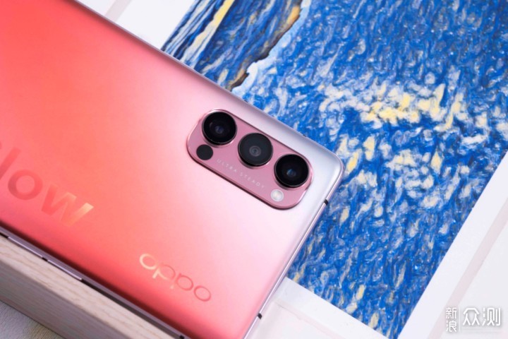 炫彩月光模式opporeno4pro体验大提升