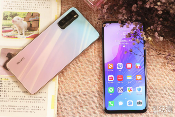 分享:星河银与樱雪晴空华为畅享20 pro图赏